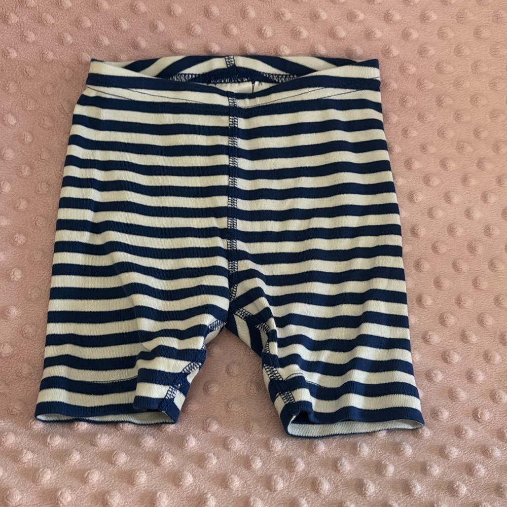 never worn hanna andersson shorts size 90(3t)
